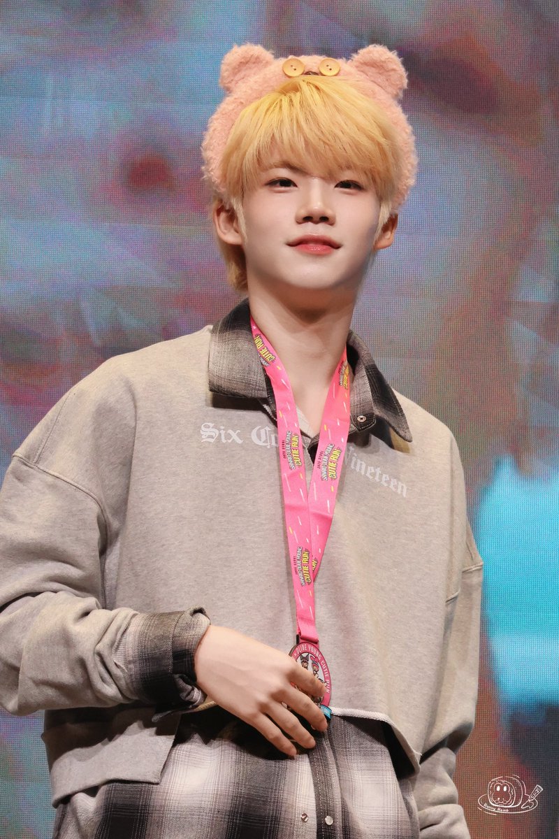 ⊹ ꙳BunnyBomb 𝜗𝜚。 tweet media