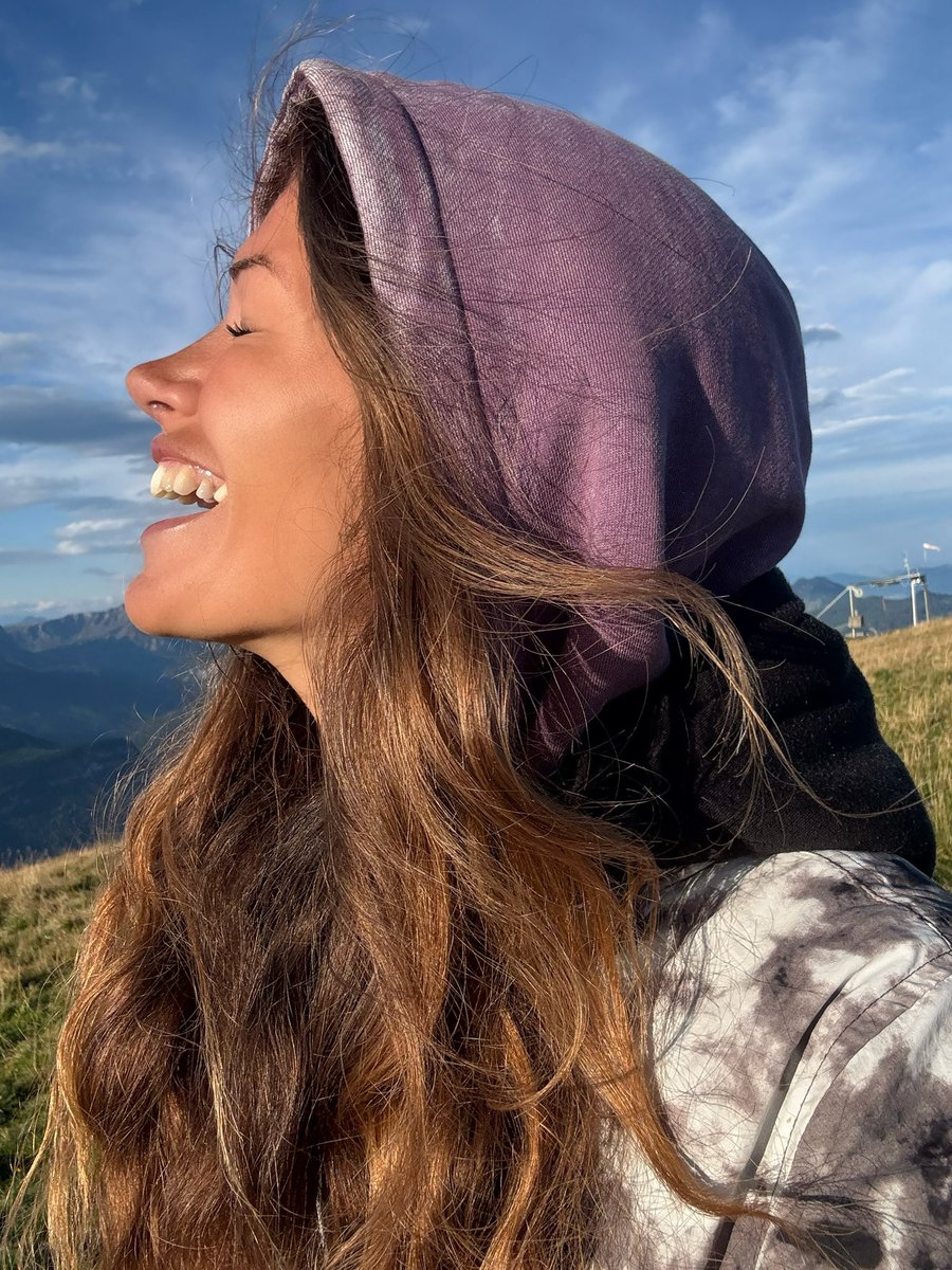 linda_lanu's tweet photo. Happy me. In the mountains. https://t.co/OglGoGK5vn