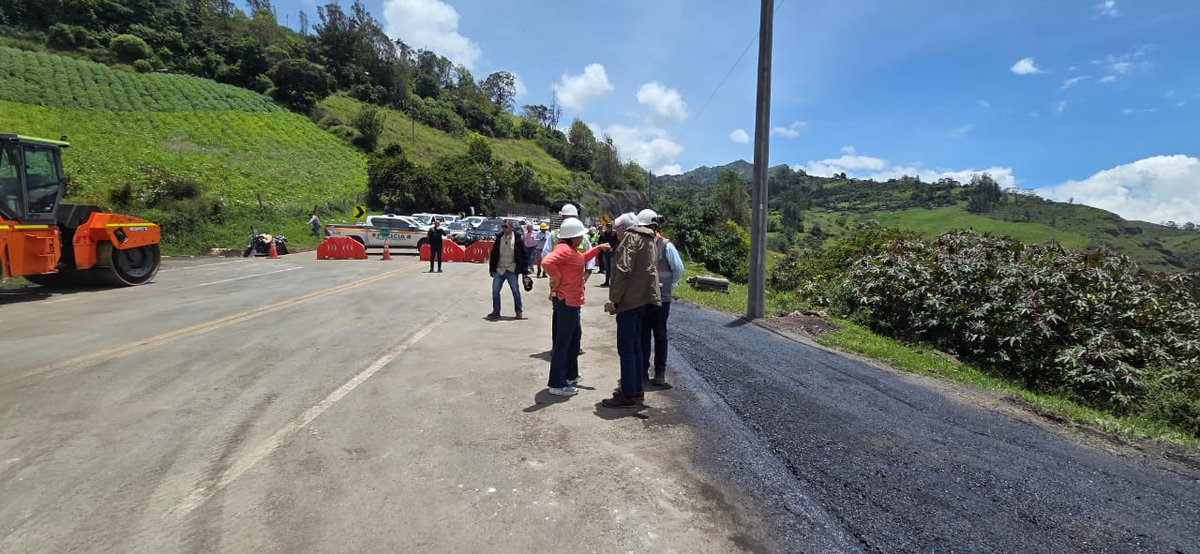 Lo de ayer en la Vía a la Orinoquía es una nueva alerta de que la carretera y las vías alternas que estamos usando no llegan siquiera a calificar como una solución de corto plazo. Son simplemente una medida de emergencia, frente a la cual —y en paralelo— debemos trabajar con