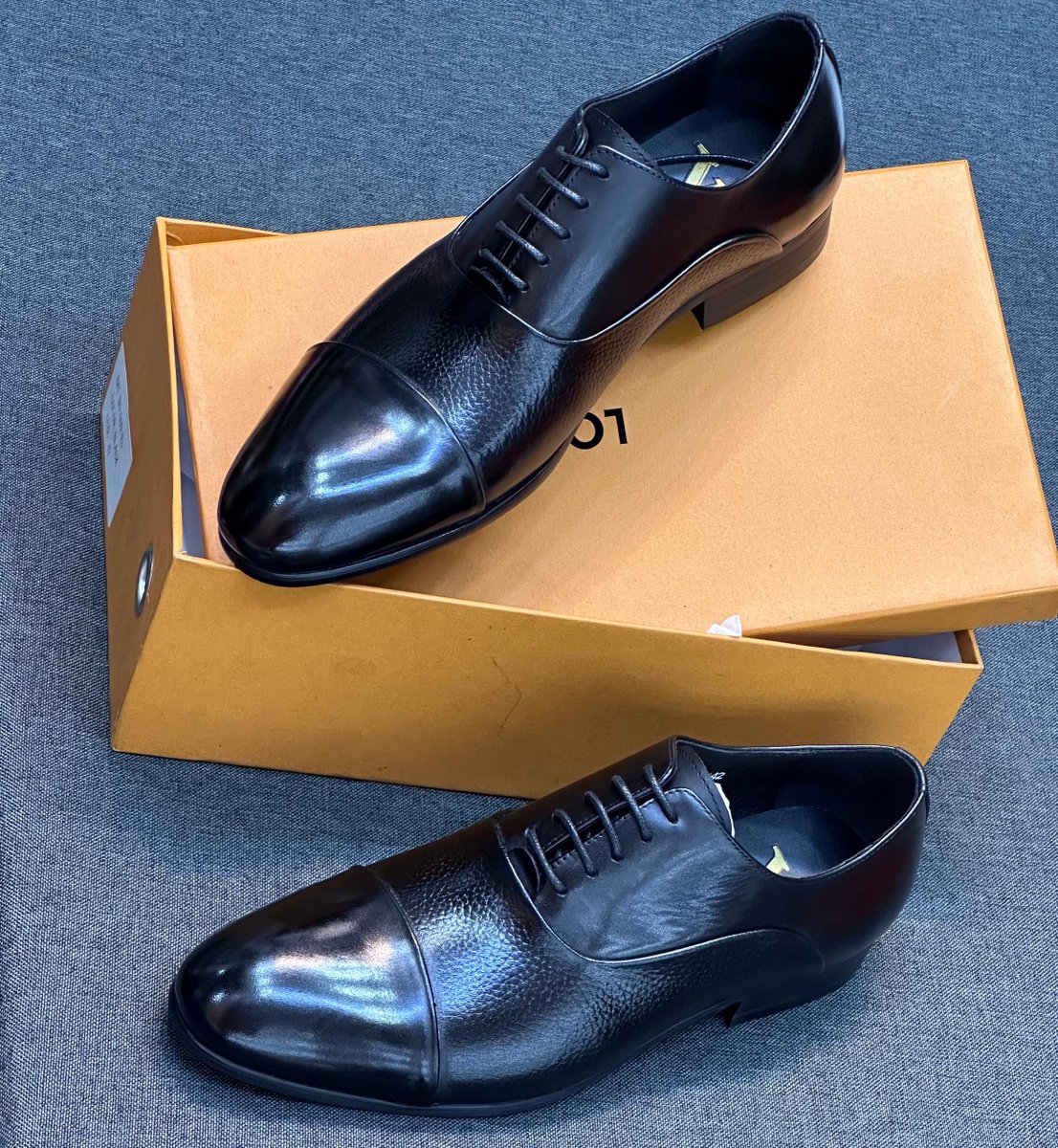 BarakaMaviatu's tweet image. Kama una #interview #sendoff #engagement au #harusi sio vibaya ukienda umevaa kiatu kinachokupa heshima na utanashati wa hali ya juu.
#Size :39-46
Tsh.130,000
CONTACTS:+255718007463
For pickup 🛵 📦 and #delivery 🛵 🚚