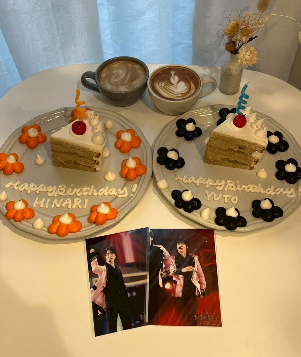 #田仲陽成誕生祭2025
#堀口由翔誕生祭2025 
ほりひな🐰🖤🧡真ん中Birthdayに二人のお祝いしました🍰💓
ビロード期間で出会えたお友達とこうして誕生日祝いも出来て、改めて二人でビロードやってくれてありがとう〜！！🐰