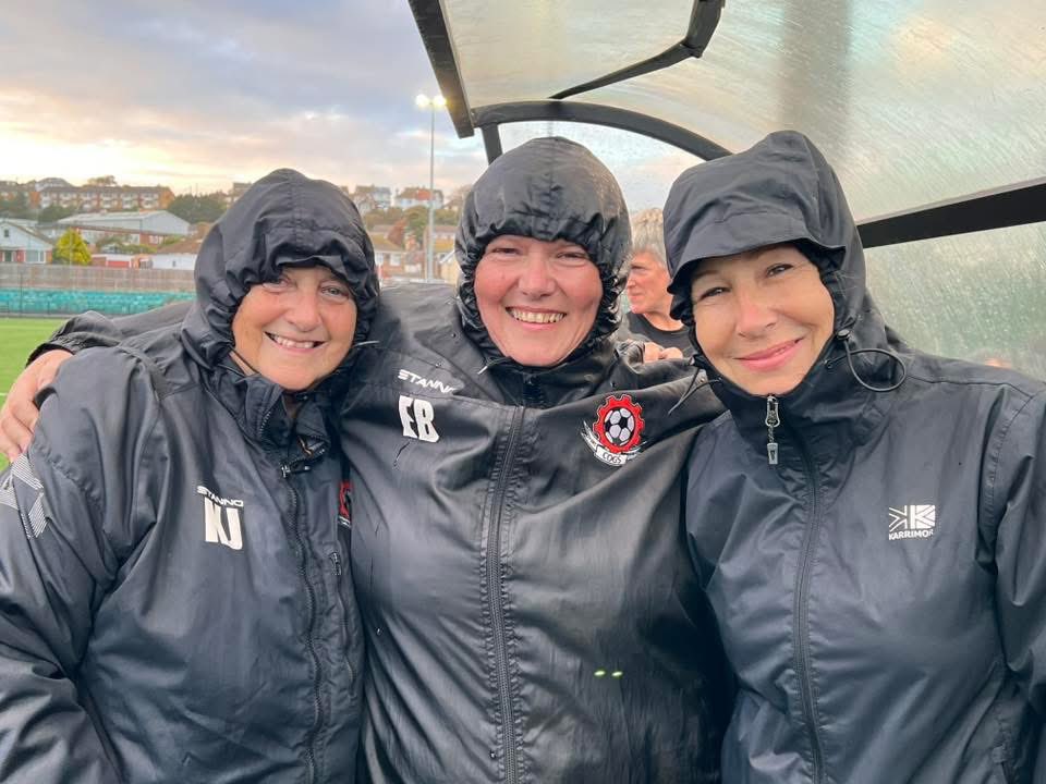 Well done to our Walking Footballers who played in the Newhaven Seasonal Shield Tournament, yesterday!

Congrats to Julie who played in her first COGS' WF games.  There was lots of laughter and fun, even in the rain! ⚽️❤