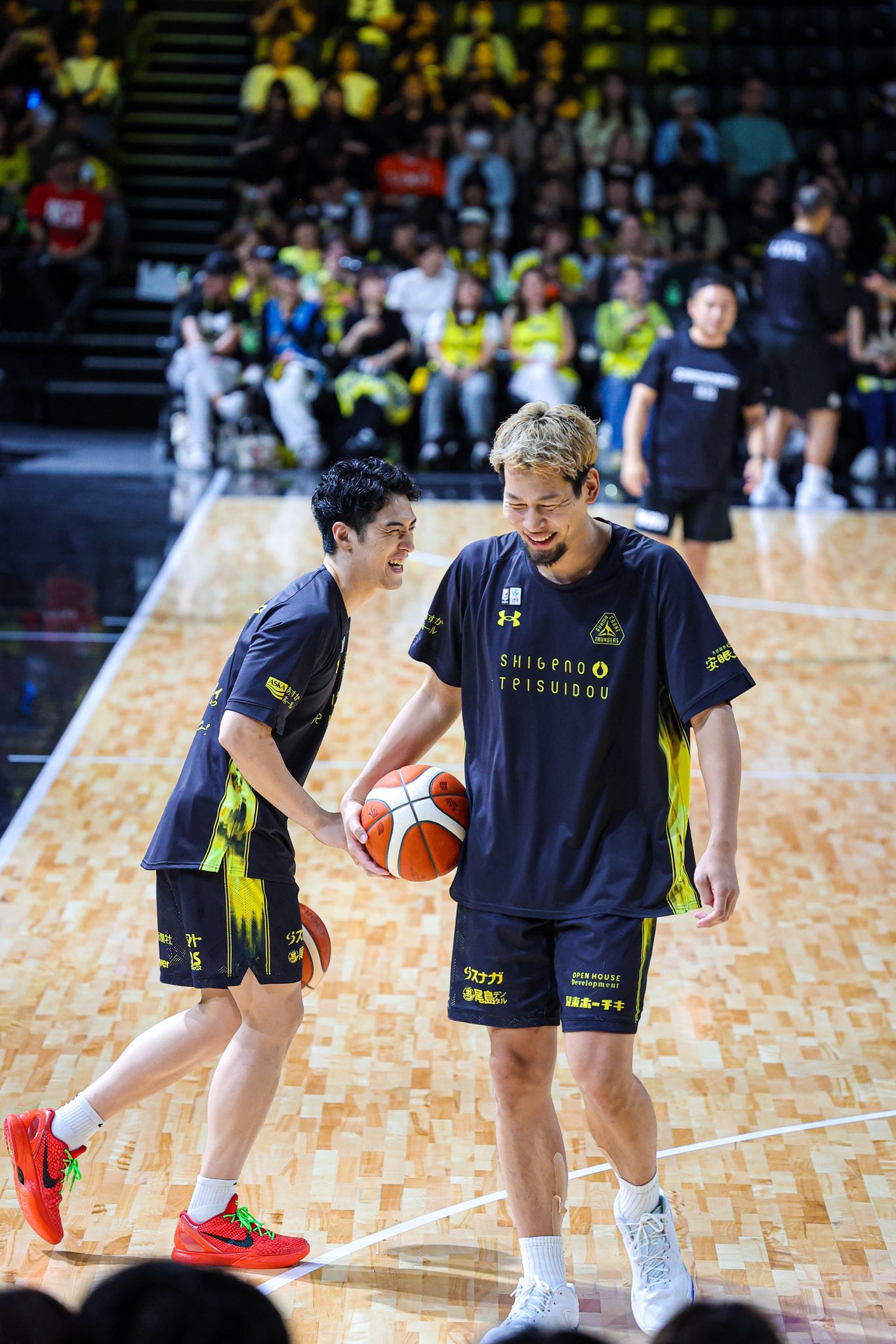 群馬クレインサンダーズ 中村拓人 サイン バスケットボール