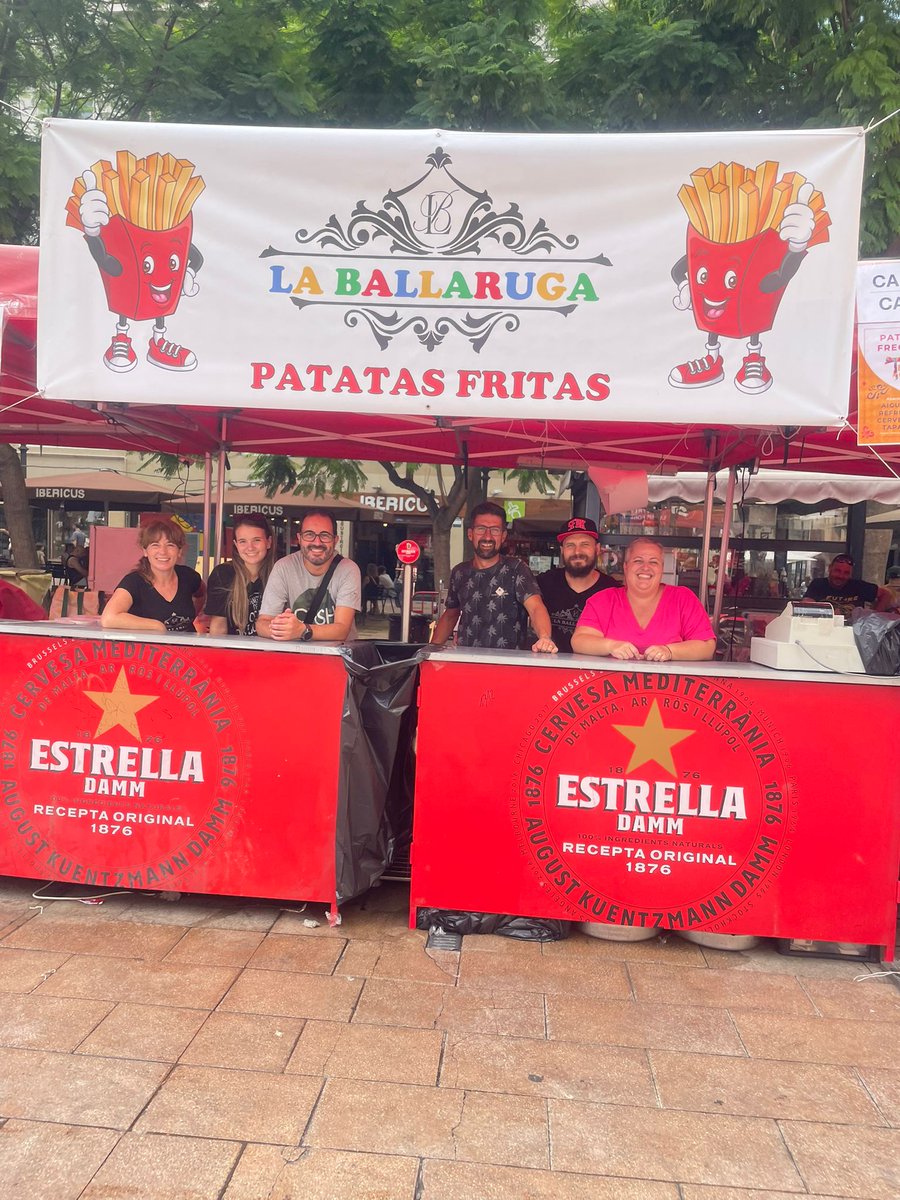 JoelLlerenaa's tweet photo. Avui arrenca el TeclaTapa amb la Ballaruga… i és el meu primer TeclaTapa!
🔥 Que comenci la festa, que esclati l’alegria i que Tarragona bategui amb força! 💥🍻
Som-hi amb tot! 🎉💛
#SantaTecla2025 #tarragona #laballaruga https://t.co/gupKFMO1Bg