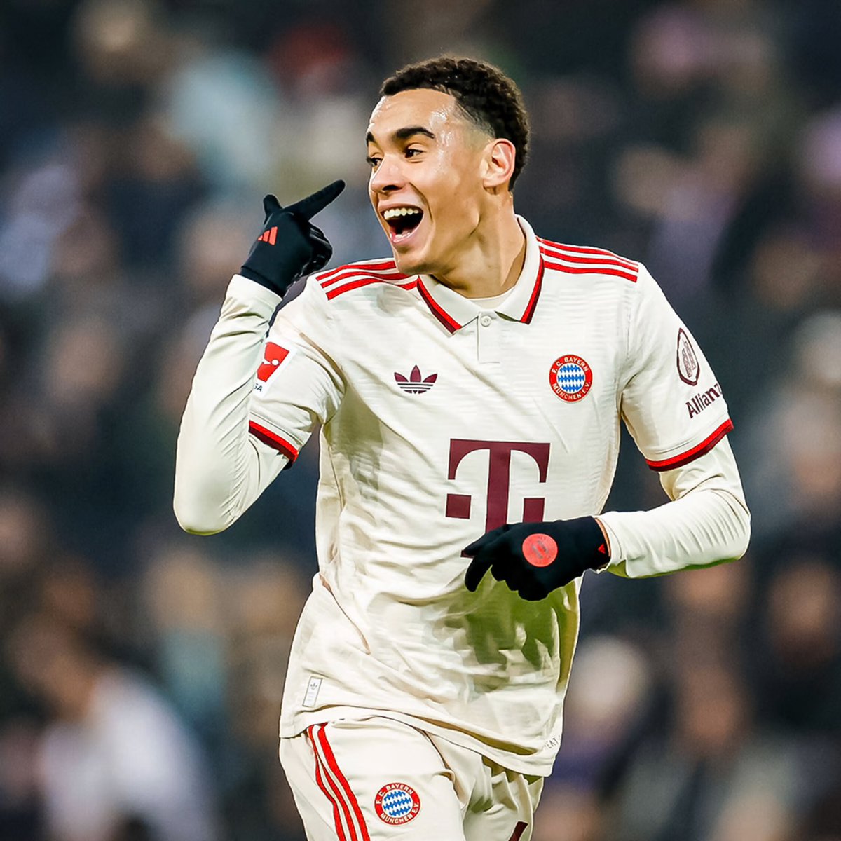 (𝐟𝐚𝐧) 𝐓𝐫𝐨𝐲☘️ tweet media