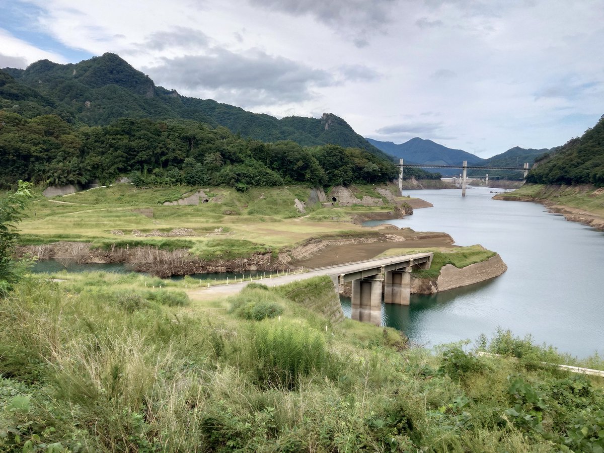 ダムに寄り道して群馬の家から埼玉に帰宅。
水位は夏と同じで低いままでした(^_^)/
#天まで届け