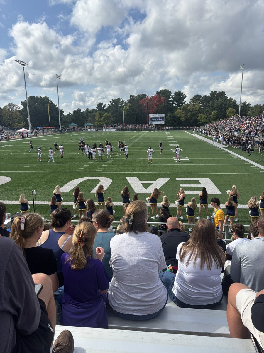 Had a Great Gameday Visit yesterday <a href="/UWECFootball/">Blugold Football</a>! Saw a great game and awesome atmosphere. Thank you <a href="/CoachBobDunnJr/">Bob Dunn</a> and <a href="/CoachE_Blugolds/">Rob Erickson</a> for the invitation. <a href="/ivan_ruble/">Ivan Ruble</a> <a href="/CoachMcHugh62/">Mike McHugh</a> <a href="/CoachDeavPuck/">Deav Puck</a> <a href="/CoachHuwe/">Branden Huwe</a> <a href="/CoachHarris28/">Matthew Harris</a> <a href="/PrepRedzoneWI/">Prep Redzone Wisconsin</a> <a href="/MJ_NFLDraft/">Mark Johnson</a>