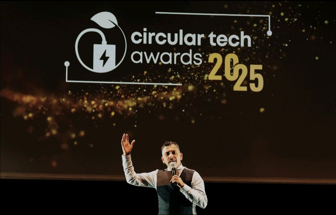 Leading the celebration, achievements &amp; smiles, hosting the Circular Tech Awards 2025 by <a href="/MobiHubOfficial/">Mobi-Hub</a> X @Jwmarriott Berlin 🇩🇪 during <a href="/IFA_Berlin/">IFA Berlin</a> #CircularEconomy #CircularTechAwards #IFABerlin