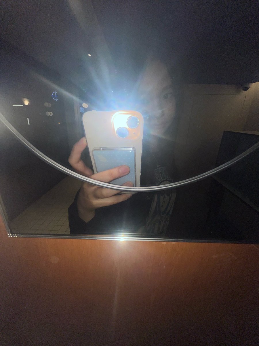 [250921] 🐰📸 - 21:34