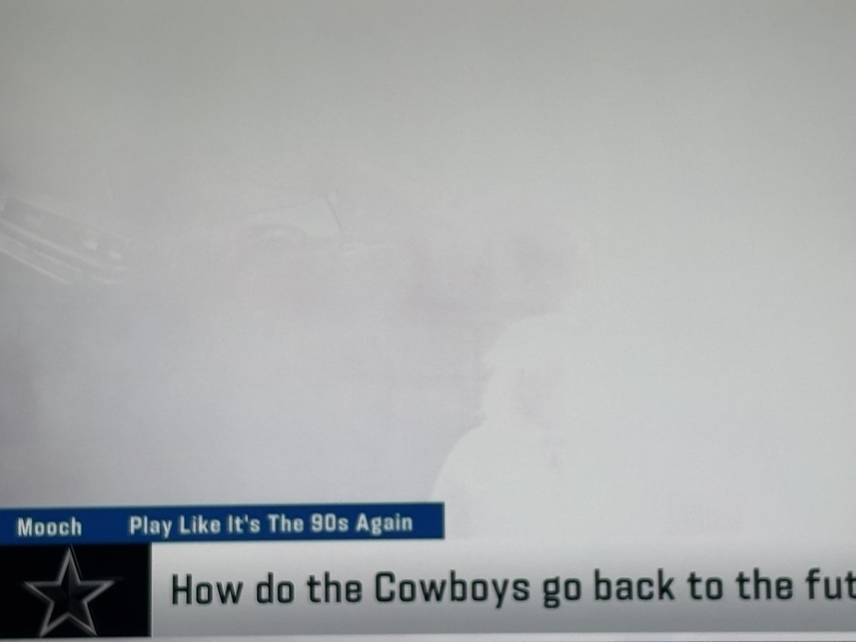 jonburkettcbs6's tweet photo. @NFLGameDay @nflnetwork jumping’ jiggowatts Mooch’s costume just made me laugh and spit my milk 😬😬Cowboys can go back, but they’ll still suck HTTC! https://t.co/t1YOiZuv0C