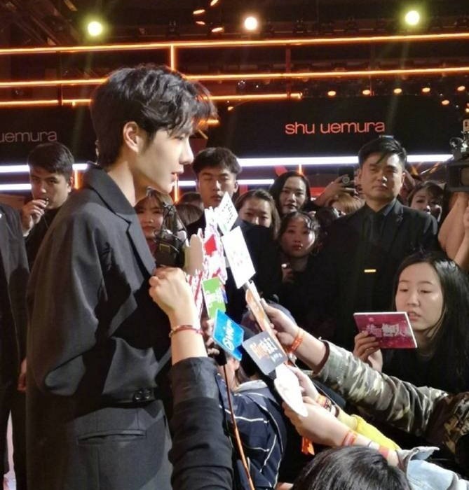 🗣: มีอะไรอยากจะชี้แจงหน่อยมั้ยคะ?
🐽: ผมไม่เลิกครับ
// รูปมันได้ 😄