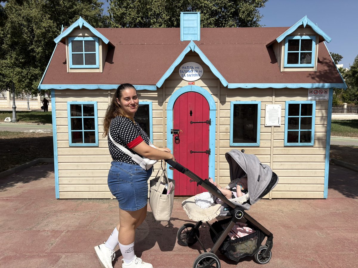 chelutb's tweet photo. Feliz 6 meses de casados mi amor 🥰 @lorena7lxpez https://t.co/J8t4qlpZ2i