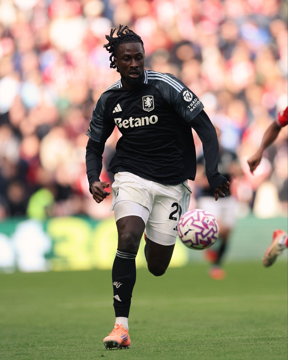 villareport tweet media