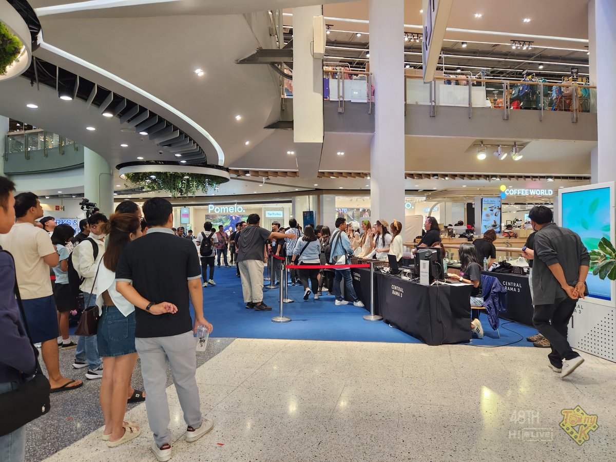 TonyK_Official's tweet photo. บรรยากาศมันก็เงียบเหงาลงจริงๆอะแหละ ต้องพูดตามตรงว่าพอรุ่น 1 ไปแล้ว ฟค.หายไปกว่าครึ่งๆจริง.... เป็นกำลังใจให้เด็กๆทุกคนนะ ผู้รับช่วงต่อมีศักยภาพและความตั้งใจที่ดีแล้ว อาจจะต้องใช้เวลาสร้างฐานฟค.สักหน่อย 💚

#CGM48 #HokorinoOkaTH_Roadshow https://t.co/yCoDJQVp1O