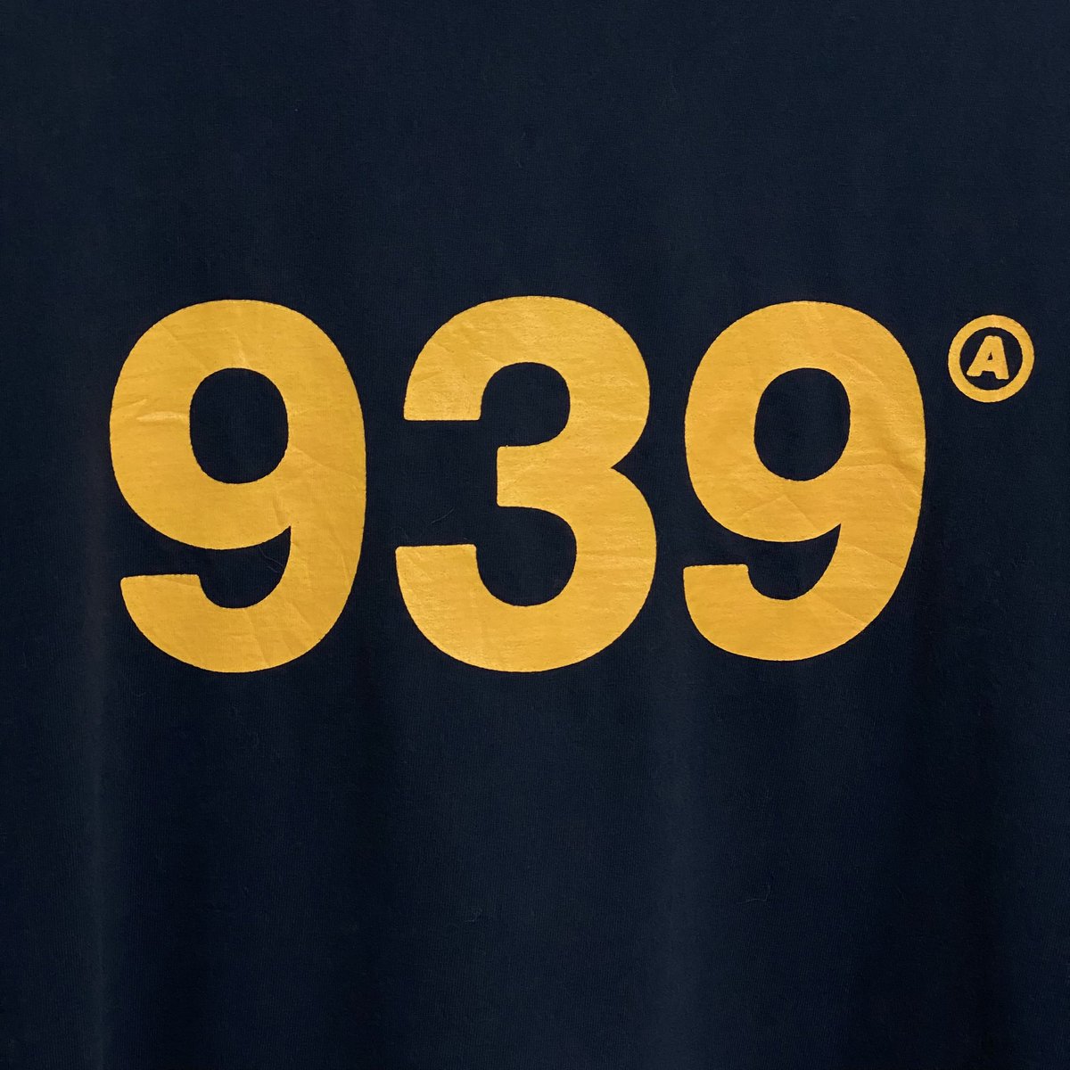 koffwhitesecond's tweet photo. ARCHIVE BOLD 939 TEE ☆ สีกรมแบรนด์ฮิตราคาแรง ไอดอลเกาใส่กันเยอะ รุ่นนี้น้องมายากนะคับ 10/10

♡ อก46 ยาว28
♡ 490 บาท รวมส่ง

#สเวตเตอร์เกาหลี #สเวตเตอร์มือสอง #ไอดอลใส่ #ส่งต่อเสื้อผ้ามือสอง #ส่งต่อstylist #NCTDREAM #ตลาดนัดnct #พรีออเดอร์เกาหลี #เสื้อยืดเกาหลี #archivebold https://t.co/tyqUl6vbmJ
