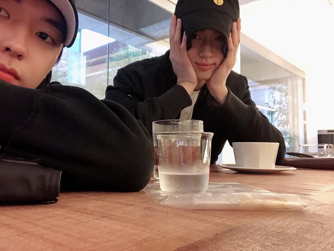 190922 #변우석 인스타

멜로가 꽃파당 🙂

🖇️ : instagram.com/p/B2tU4XTh2ur/…