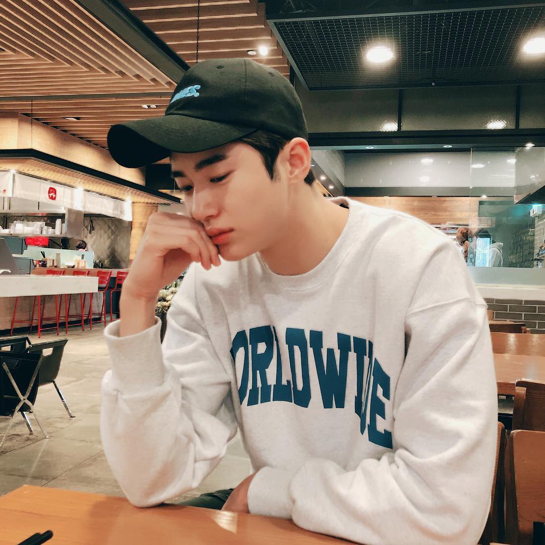 180922 #변우석 인스타

🖇️ : instagram.com/p/BoBZi2DAVfZ/…