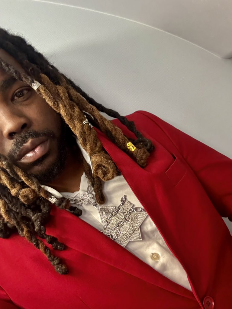 I am now landing in Arizona to be with my Conservative Family. For Charlie.