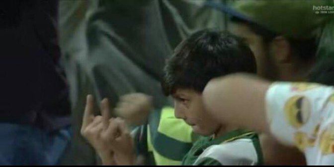 saadtfu's tweet photo. third umpire https://t.co/UgCXuICK9d