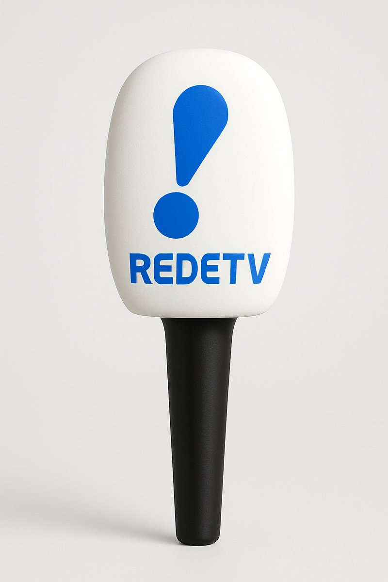 REDETVISTA's tweet photo. RedeTV deveria adotar novo estilo de microfone. https://t.co/HnDRUEELxv