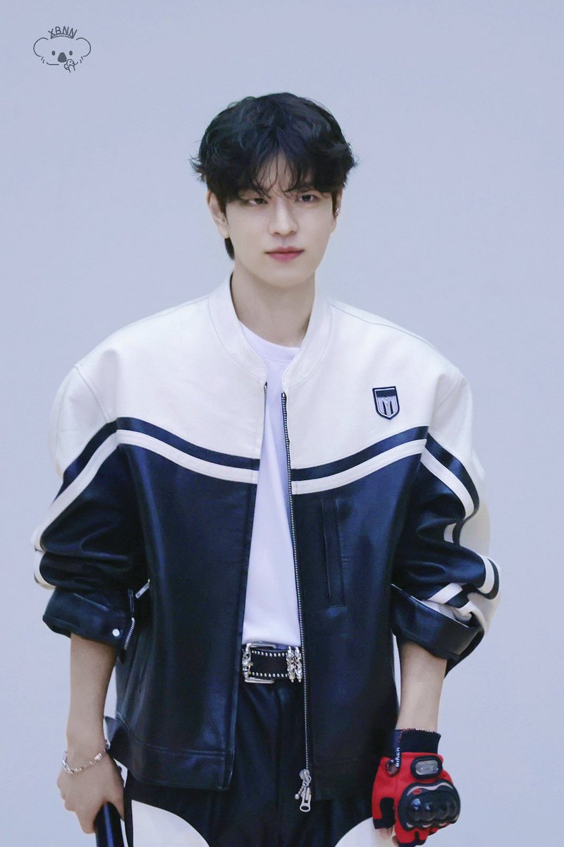 Love the smile☺️

#GoldenVoiceSeungminDay
#세상가장_푸르른_승민이_생일
#HappySeungminDay 
 #승민 #Seungmin 
 #스트레이키즈 #StrayKids