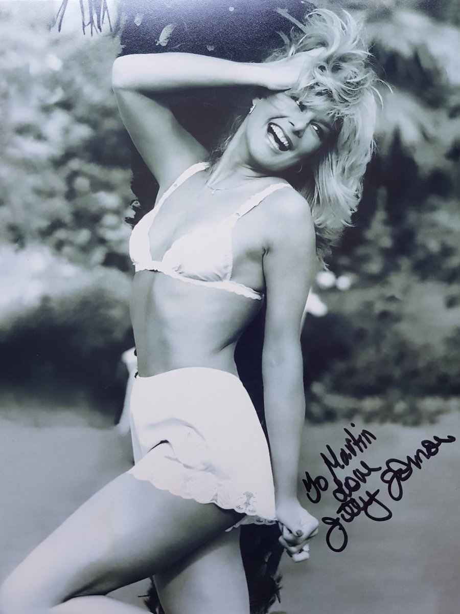 I met former model Jilly Johnson at the London Film Fair today. Before which I had no idea that she's the model pictured on the front cover of the Triad Grafton printings (1978-85) of Octopussy. I know a lot about Bond books but I love that there are still new things to learn.