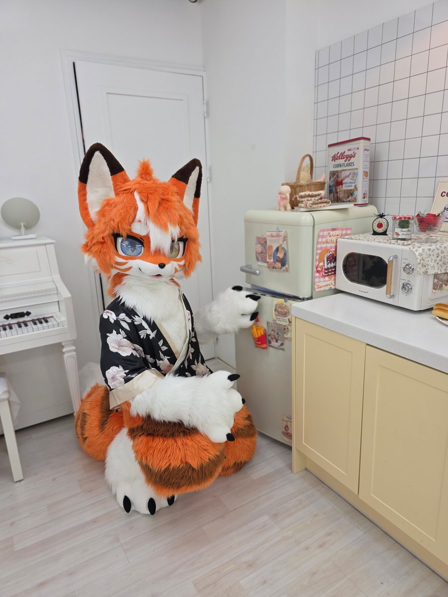 #FursuitEveryday #fursuit
냉장고에 있었던 거? 내가 다 먹었어!😆