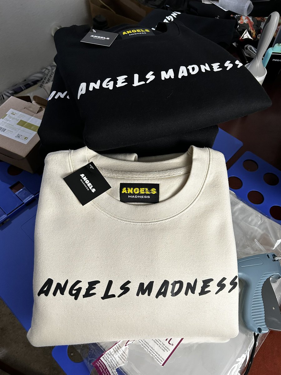 AngelsMadness's tweet photo. Crewnecks that are perfect for the fall season approaching 🫶🏽 https://t.co/1G1fcI0XV6