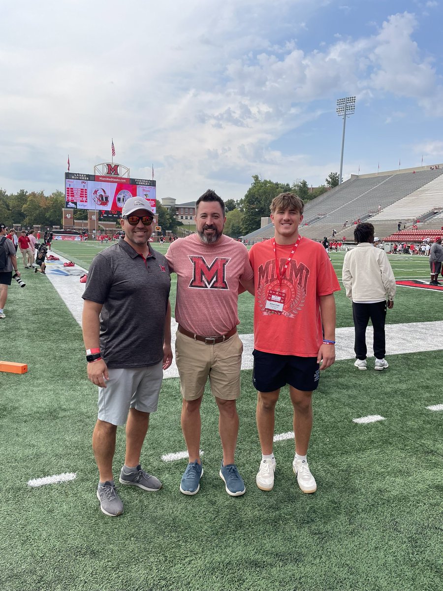 Had a great time visiting <a href="/MiamiOHFootball/">Miami Football</a> yesterday. Tough game but great atmosphere. 
<a href="/ldavenport88/">Lynn Davenport</a> <a href="/CoachWelshMiami/">Patrick Welsh</a> <a href="/COACHSPECHT28/">Steve Specht</a> <a href="/StXFB/">Bomber Football</a> <a href="/RUNBYU/">COACH T, M.Ed., HSSCC, USAW,FMS</a> <a href="/coachrklotz18/">Robert Klotz</a> <a href="/Coach_JCarp/">Jeremy Carpenter</a>