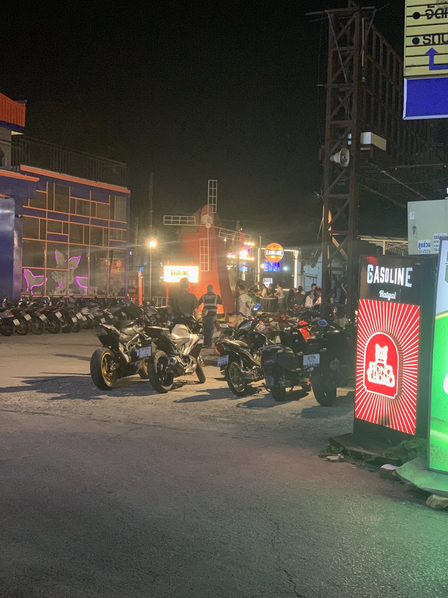 taeang11's tweet photo. ใครอยู่แถวนี้บ้างครับ #หาด��หญ่นัดเจอ #แก๊สโซลีนหาดใหญ่ https://t.co/DxLTwxGSc1