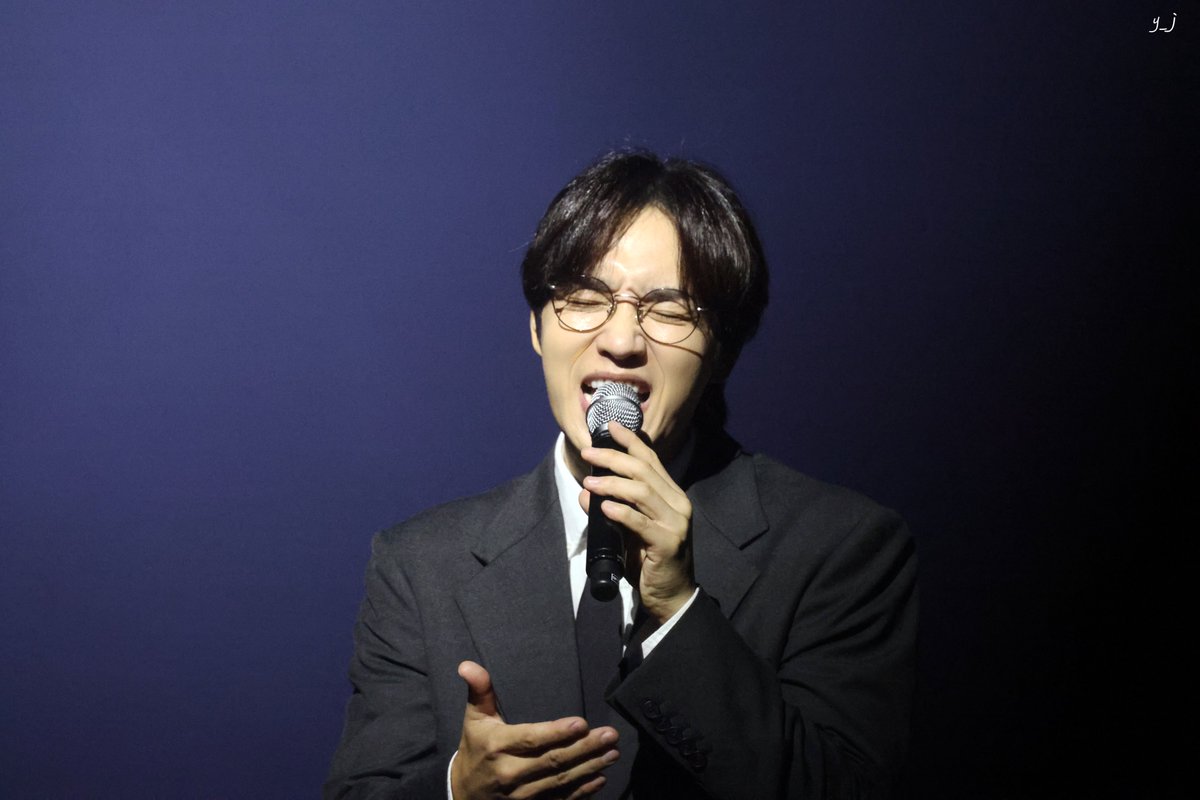 20250921 새로, 쓰임

본업할 때가 가장 멋있는 사람 어떤데

#이석훈