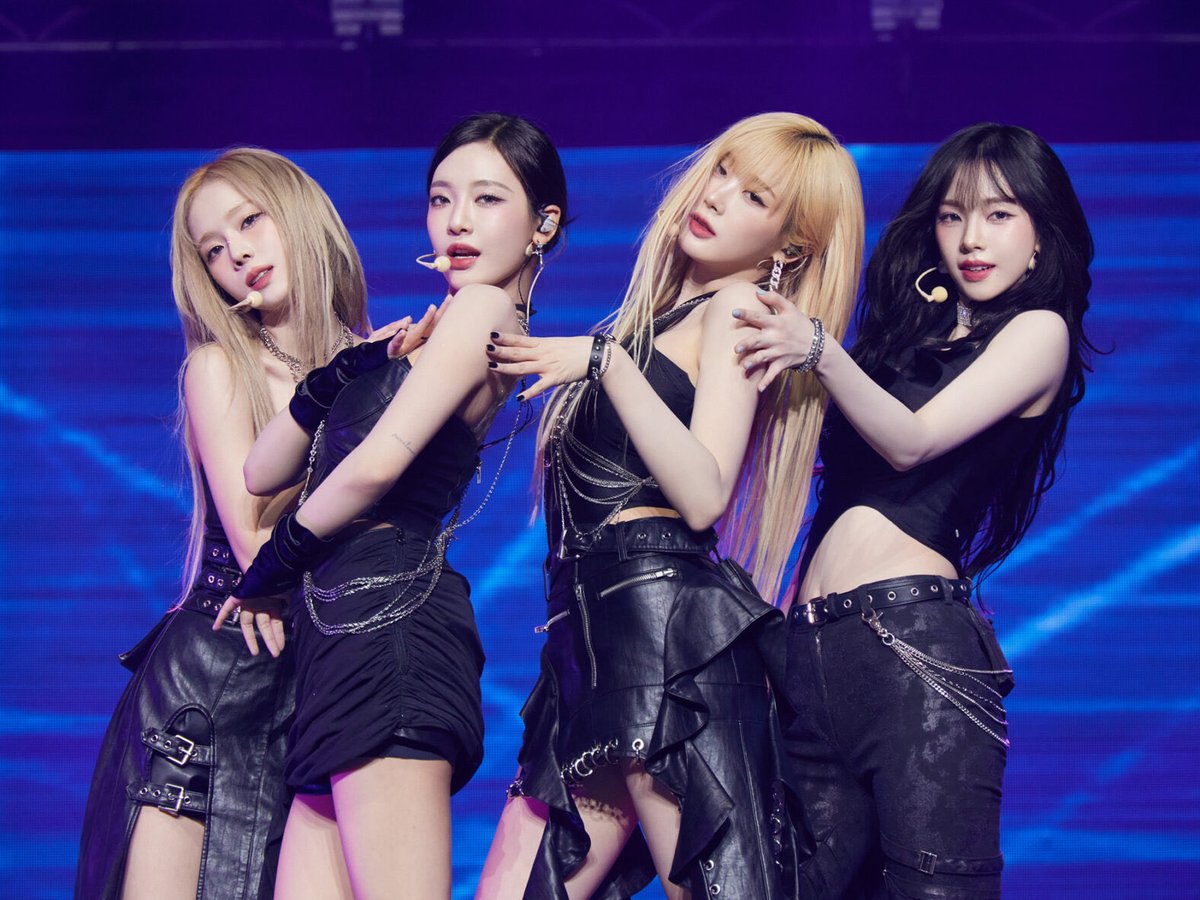Most attended North America tours by 4th Generation girl groups:

🥇#aespa “SYNK: PARALLEL LINE” — 90,000 (8 shows)
🥈LE SSERAFIM “EASY CRAZY HOT” — 62,000 (7 shows)
🥉 IVE "SHOW WHAT I HAVE" — 54,000 (6 shows)
4. #aespa "SYNK: HYPER LINE" — 43,000 (8)

SYNK: aeXIS LINE in NA 🔜