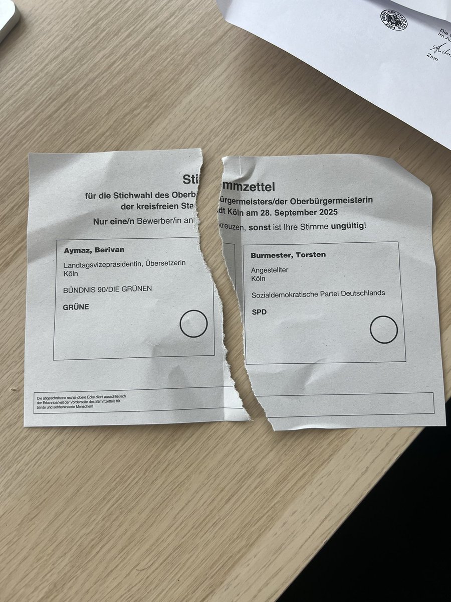 Wem geht die Stichwahl in Köln auch komplett am Arsch vorbei? 🙄
Und wer würde den Wahlzettel auch lieber zerreißen, als links zu wählen?

#Köln #Stichwahl