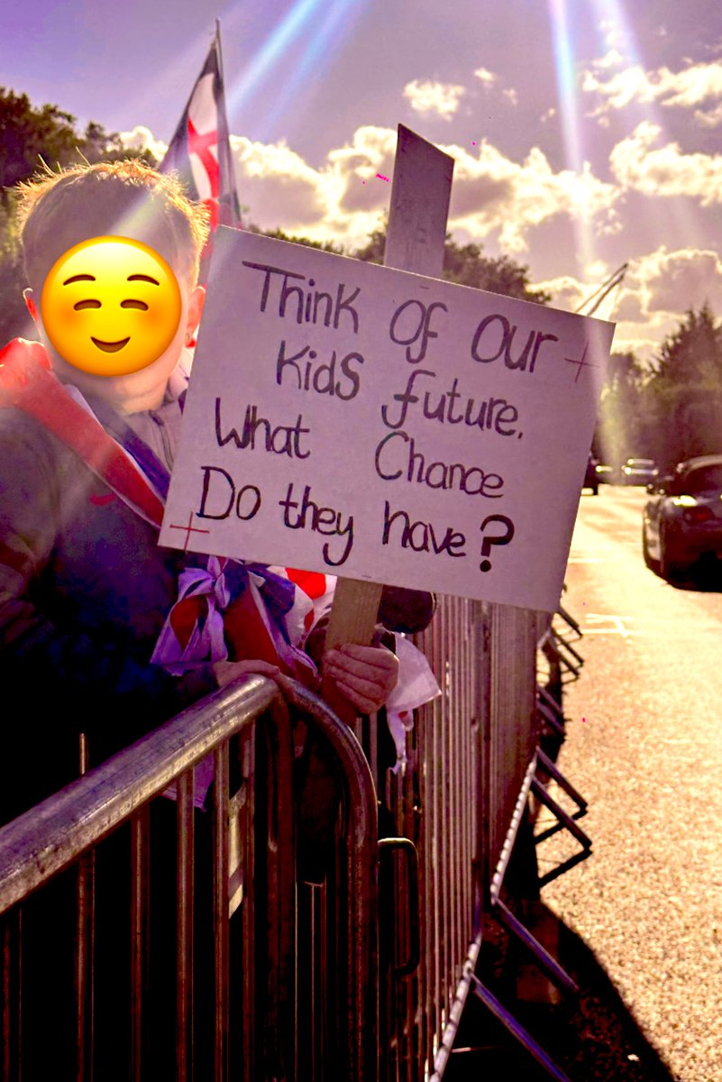 Adam Brooks AKA EssexPR 🇬🇧 (@essexpr) on Twitter photo I’m outside The Bell Hotel in Epping, we aren’t going anywhere. I’m outside The Bell Hotel in Epping, we aren’t going anywhere.