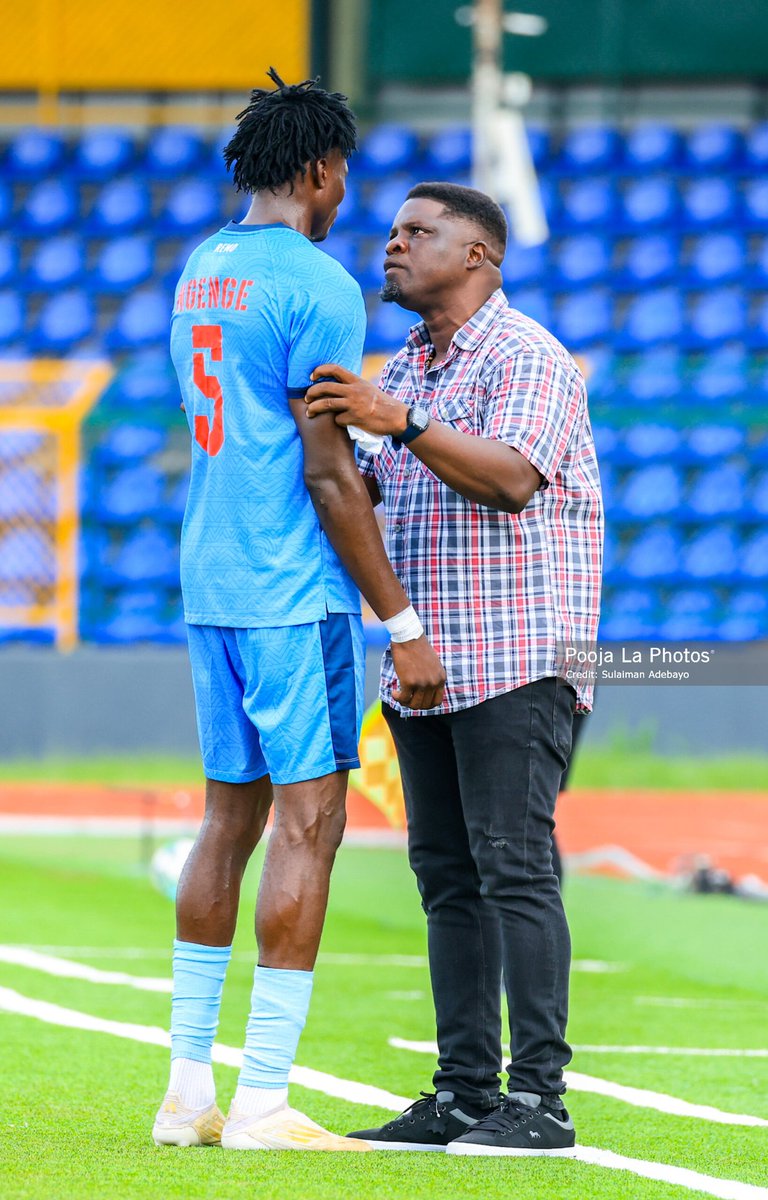 Coach Daniel Ogunmodede continues to coach Leo after his goal. #CAFCL