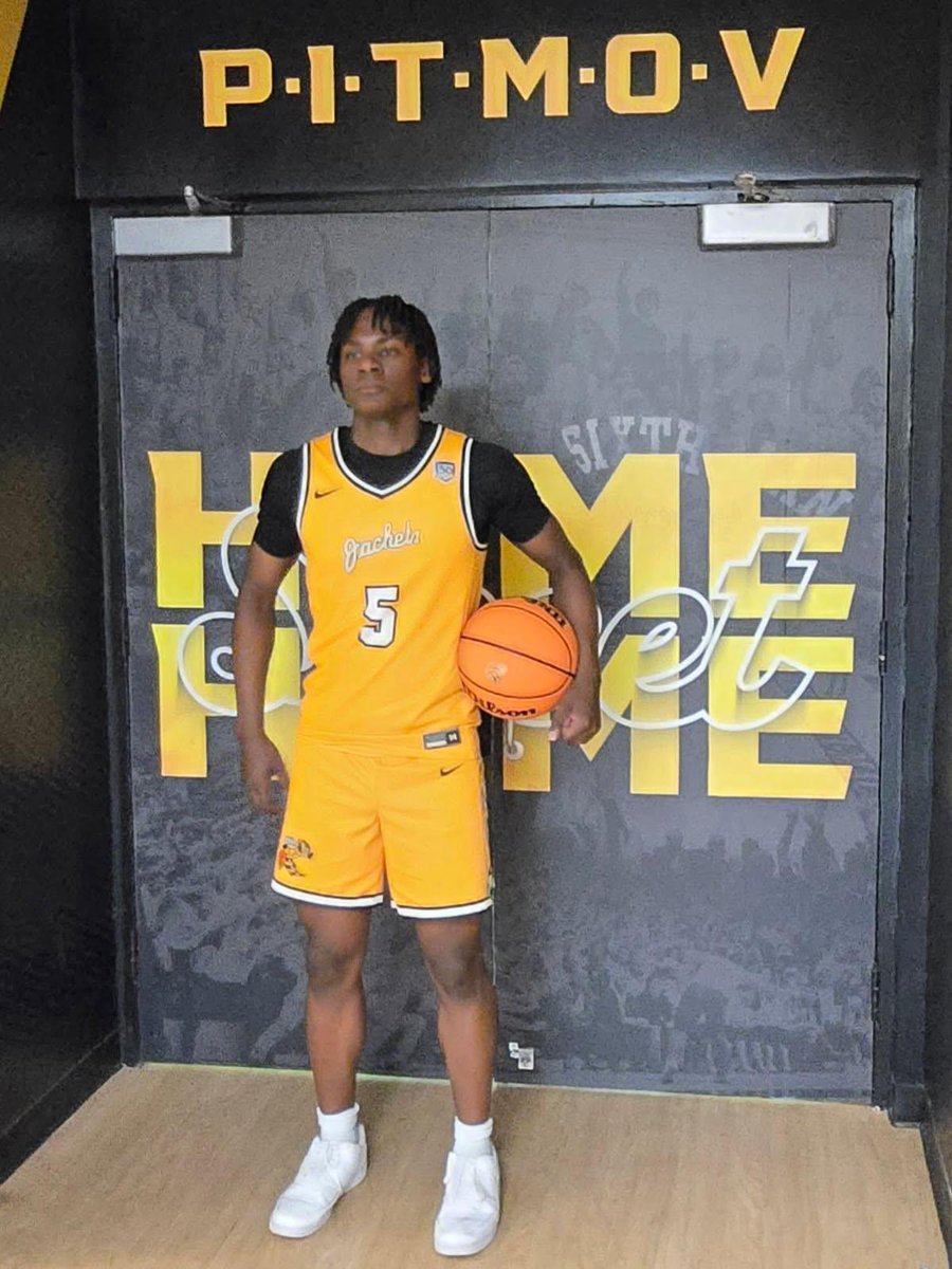 Thank you to the coaches at Randolph Macon for letting me come out for a visit and a workout with the team. I had a great time getting to know the staff and learning about the program and the school. Also enjoyed the reps I got with the team.