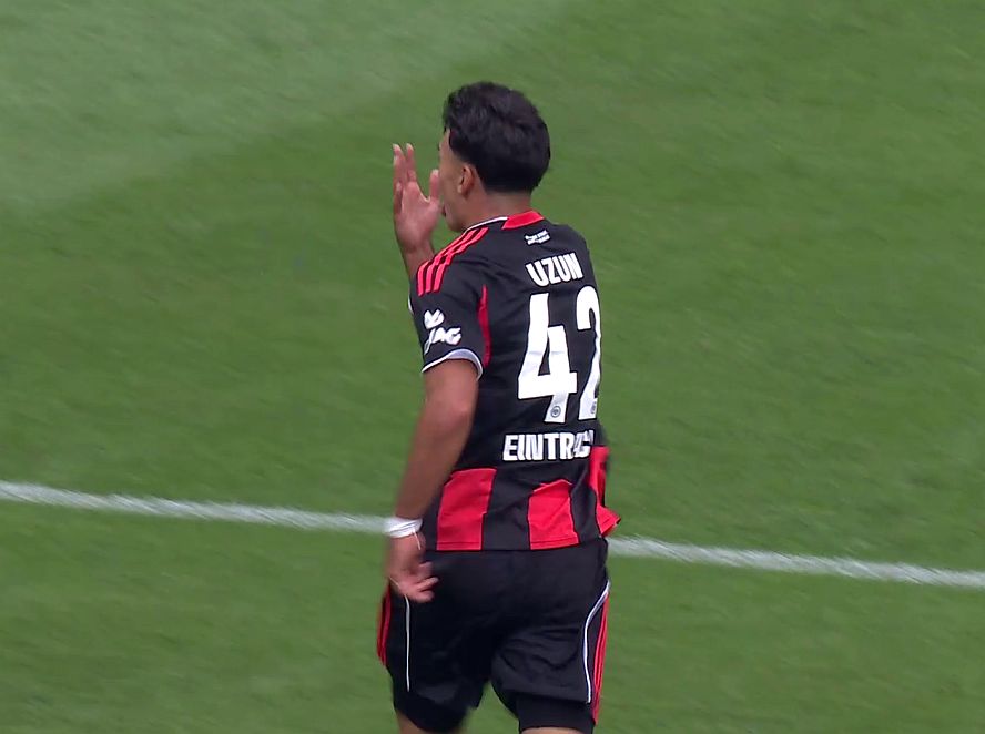 Can Uzun continues his impressive run of form!

vs Engers 🅰️
vs Werder ⚽️🅰️🅰️
vs Hoffenheim ⚽️
vs Leverkusen ⚽️
vs Galatasaray ⚽️
vs Union Berlin ⚽️

19 years of age. Incredible future ahead! 🦅🇹🇷