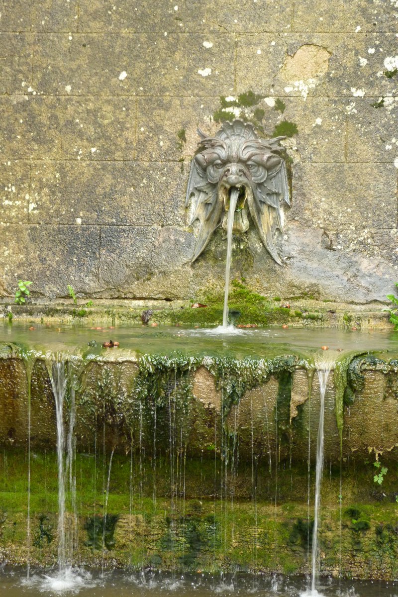 Pascal21cor's tweet image. Un dimanche pluvieux mais culturel
#journéedupatrimoine au chateau d&apos;Ancy le franc  @BourgogneMagoff  @BFC_Tourisme  @ici_auxerre