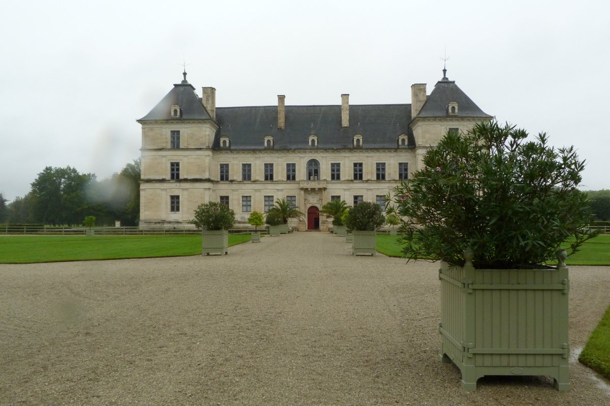 Pascal21cor's tweet image. Un dimanche pluvieux mais culturel
#journéedupatrimoine au chateau d&apos;Ancy le franc  @BourgogneMagoff  @BFC_Tourisme  @ici_auxerre