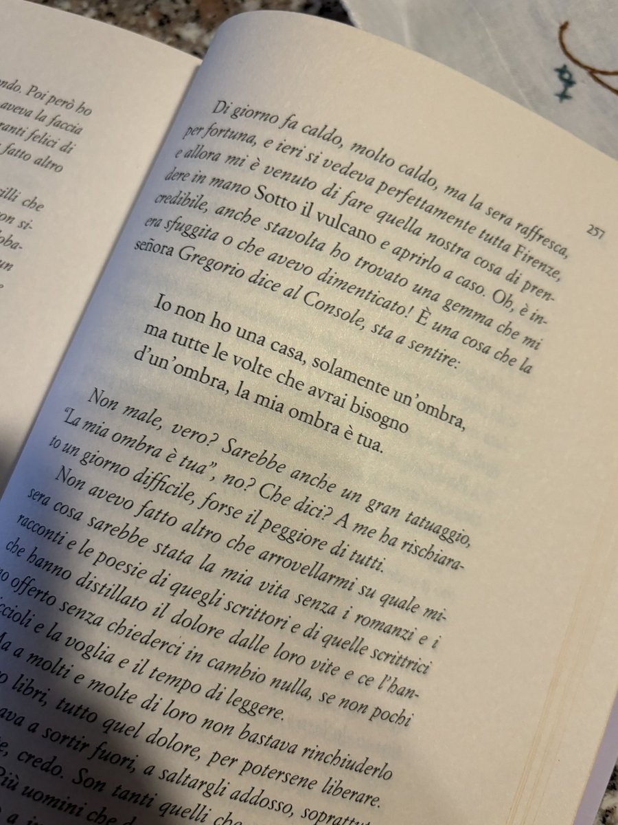 Io non ho una casa, solamente un’ombra, ma tutte le volte che avrai bisogno, la mia ombra è tua!

<a href="/lanavediteseoed/">La nave di Teseo</a>