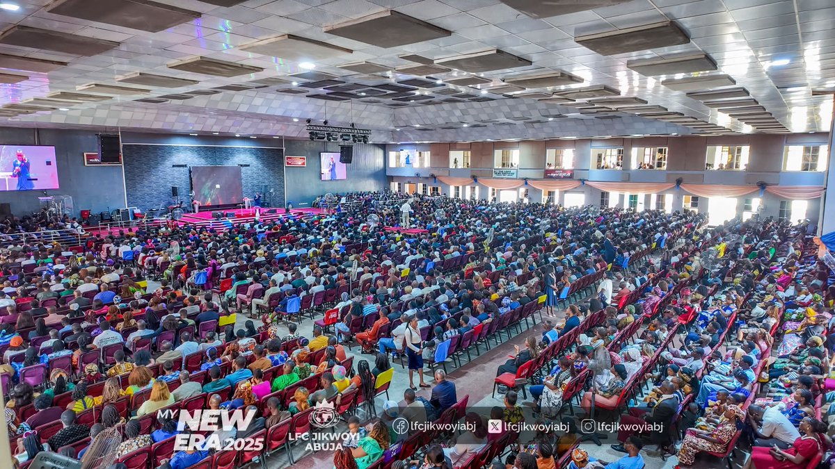 lfcjikwoyiabj's tweet image. There's no substitute to making the right choice, making the right choice is not bargaining - Pastor Adeolu Adewunmi

#MyNewEra2025 
#lfcjikwoyiabj 
#SundayServiceHighlights 
#BreakingInvisibleBarriers 
#september2025