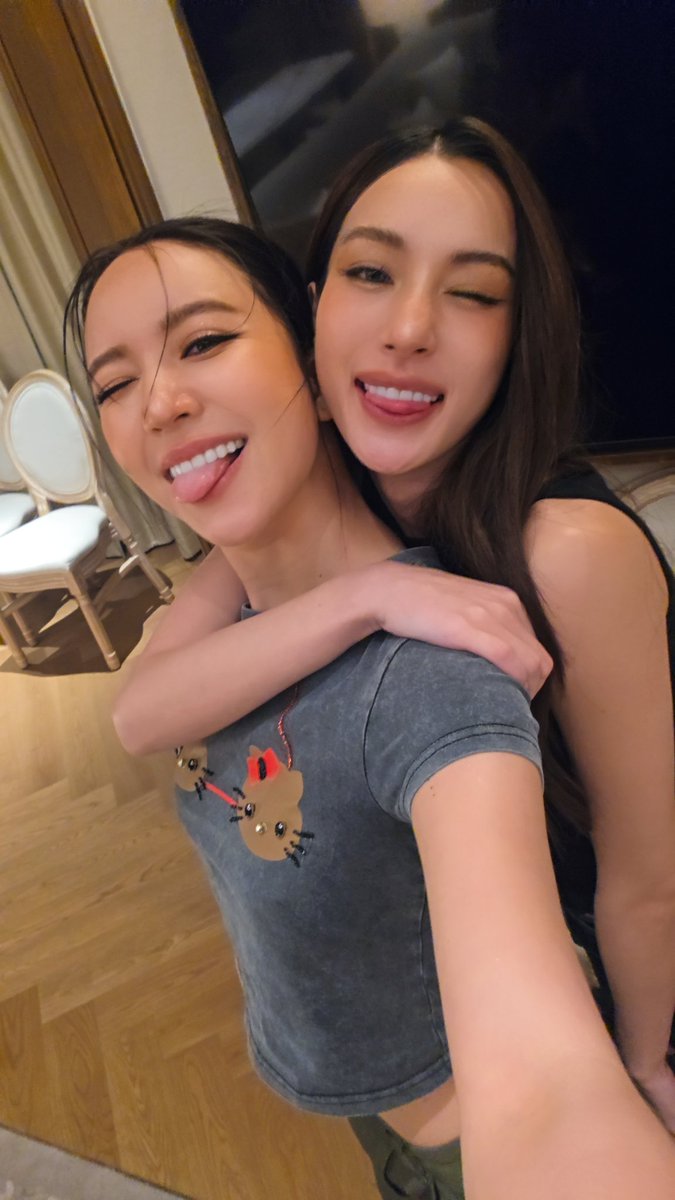 ทุกคนนนนน ขอบคุณที่มาหากันวันนี้น้าา รักมากๆเลย ฝันดีนะคะ พรุ่งนี้เจอกันนะคะ 💗💗💗💗