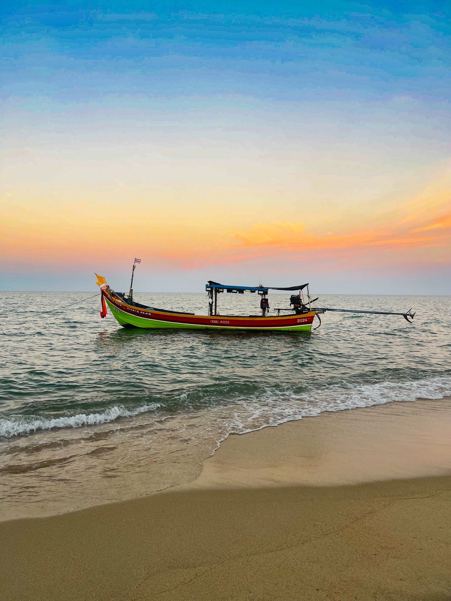 ถ้าคุณรู้สึกว่า “เหนื่อย” นั่นแสดงว่าคุณยัง“สู้”อยู่
สำคัญคือ “กำลังใจ❤️”✌️#ทะเล #ปัตตานี #คําคมความรู้สึก #กำลังใจ