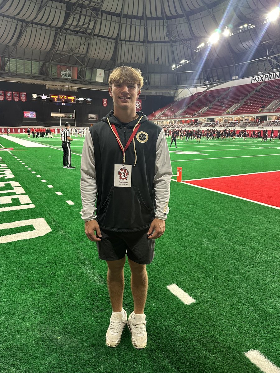 Great day in Vermillion!
<a href="/Thompson22Mason/">Mason Thompson</a> 
<a href="/1CoachRosie/">Josh Rosenthal</a>