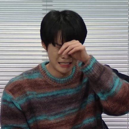 내 칠프 트친들 뭐해요..?
뎡콘 첫콘 가는 트친잇어요????????!!!!
저랑만나주세요흑후ㅜㅜ