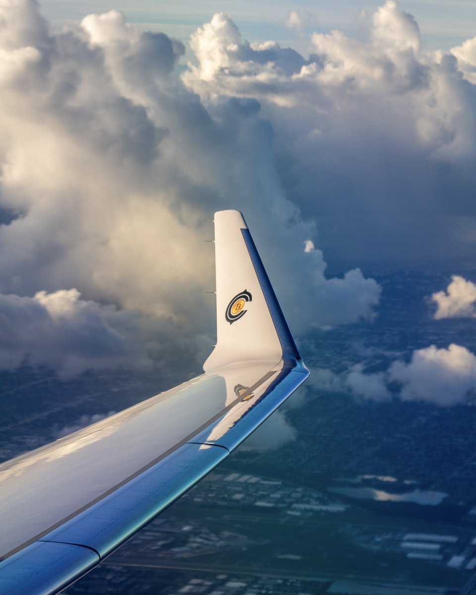 🚨🇺🇸 $5 BILLION REAL ESTATE GIANT GRANT CARDONE JUST PLACED THE #BITCOIN  LOGO ON HIS PRIVATE JET! 💥✈️ #GrantCardone #Bitcoin #Crypto #RealEstate  #JetLife #Blockchain #CryptoRevolution