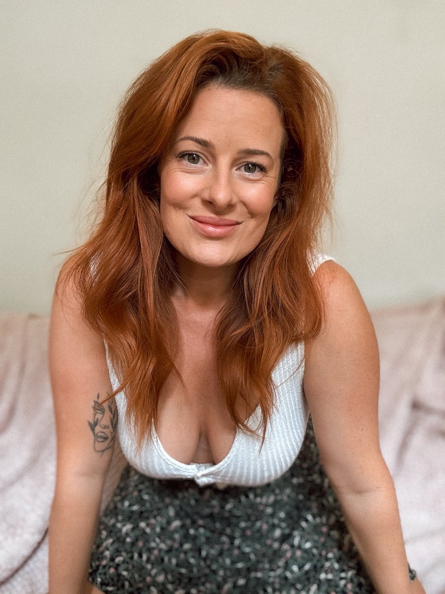 LittleLadyUK tweet media