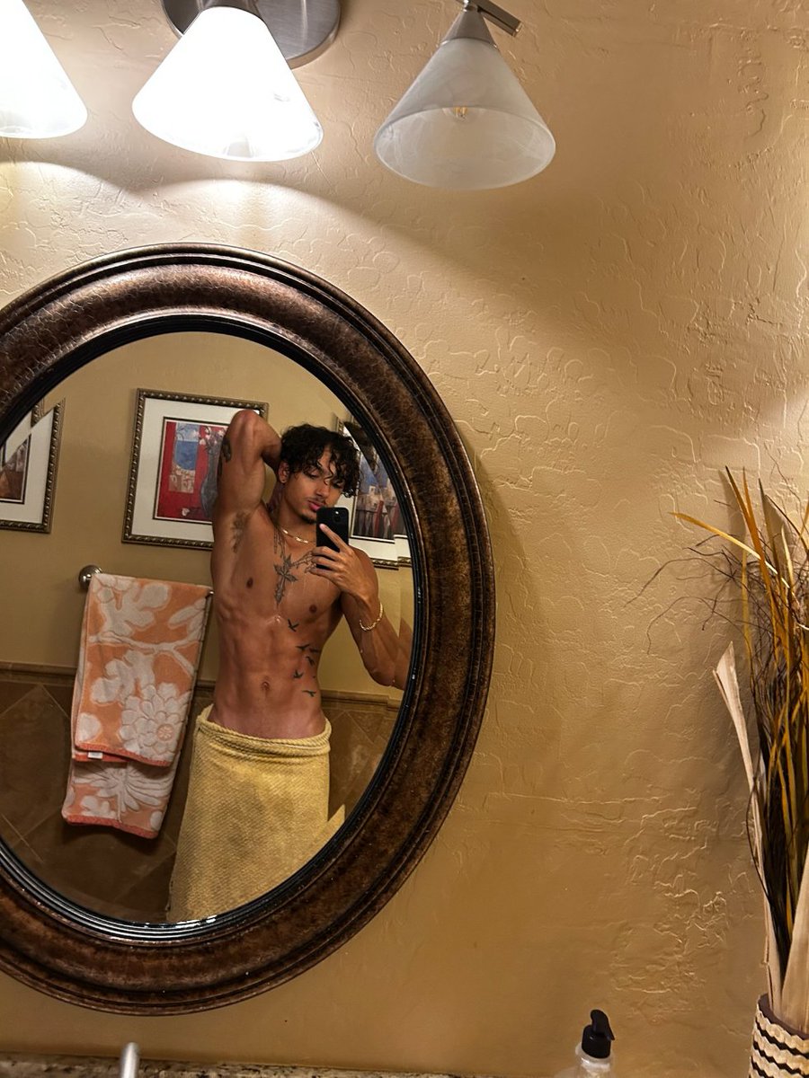 guess what’s under the towel