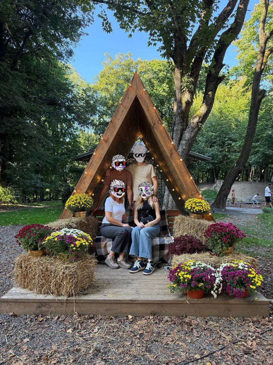 antarrow tweet media