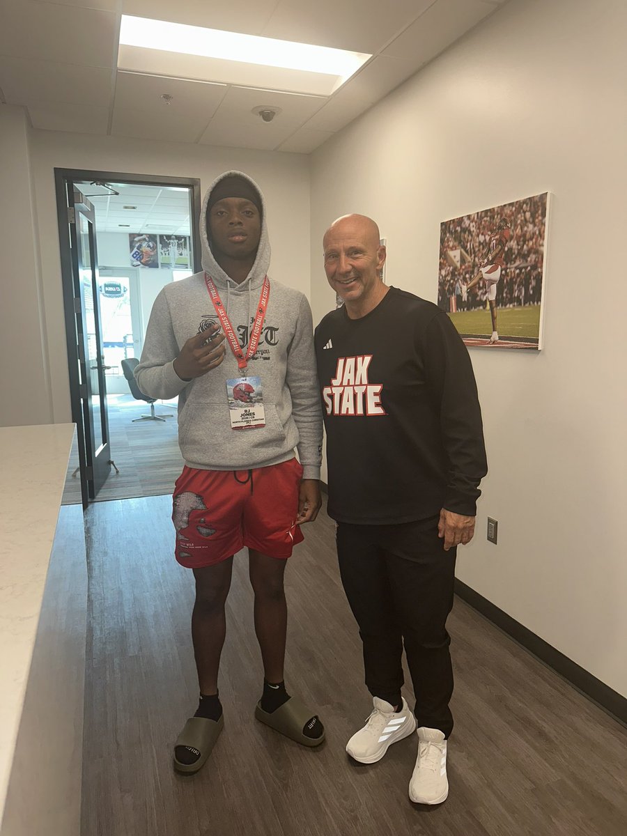 🐐🐐🏠 <a href="/CoachKellyJSU/">Coach Charles Kelly</a>